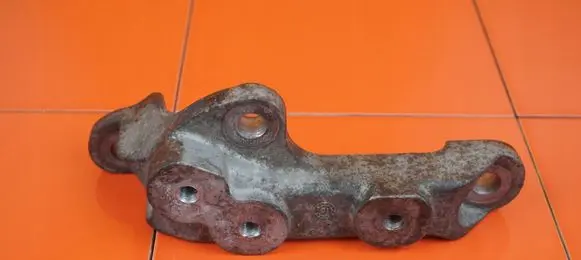 Opel Insignia A Gearbox mounting bracket 22961476 B20DTH