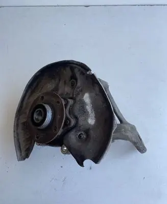 Rear wheel hub