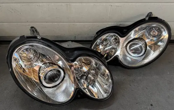 Mercedes-Benz CLK A209 C209 Headlight/headlamp CLKW209