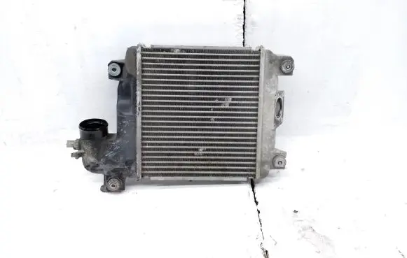 Toyota Hilux (AN10, AN20, AN30) Intercooler radiator