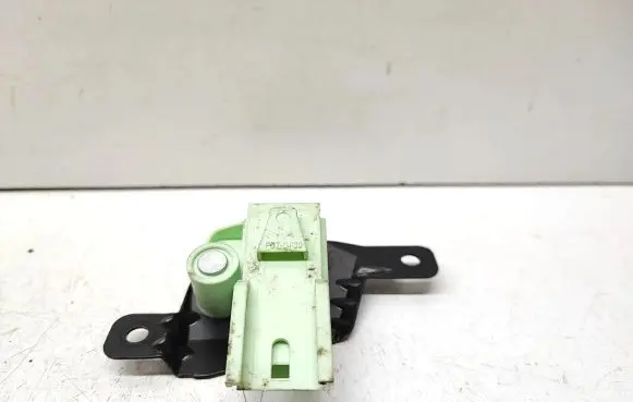 BMW X3 E83 Airbag deployment crash/impact sensor 3418539 65773418539