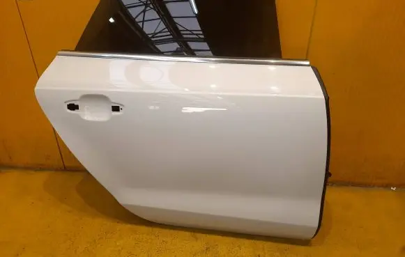 Audi A7 S7 4G Rear door