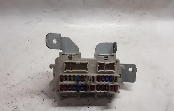 Nissan Murano Z50 Fuse module AM60A 5A18 0486