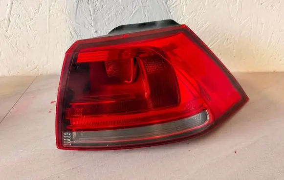 Volkswagen Golf VII Rear/tail lights 5G0945096