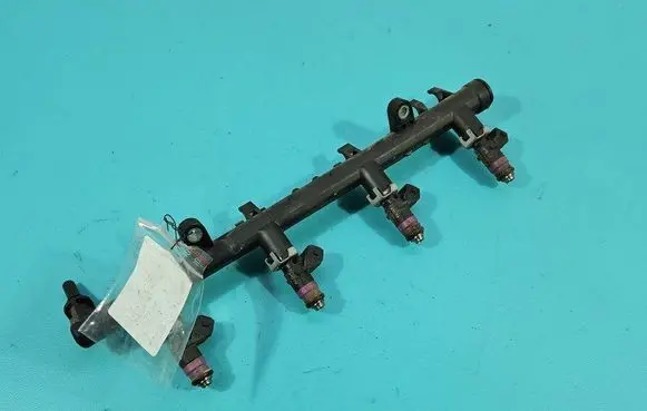 Fuel injector