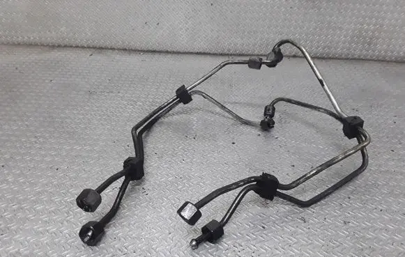 Ford Focus C-MAX Fuel injector supply line/pipe 
