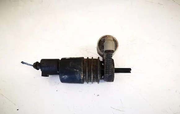 Opel Astra J Windscreen/windshield washer pump 13250357