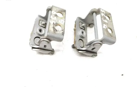 Ford Maverick Tailgate/trunk/boot hinge