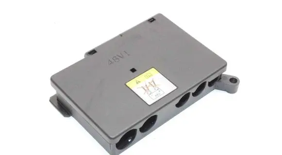 Audi A8 S8 D5 Current control relay 4M0941828J