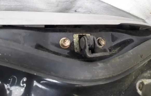 Toyota Corolla E110 Rear door check strap stopper