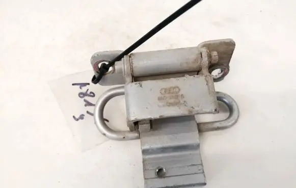 Audi A4 S4 B5 8D Rear door lower hinge 4a0833411a