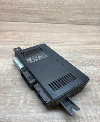 BMW 5 E39 Light module LCM 6908468
