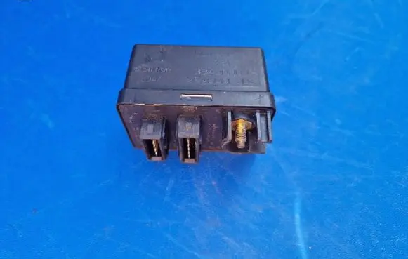Alfa Romeo Brera Glow plug pre-heat relay 55193073
