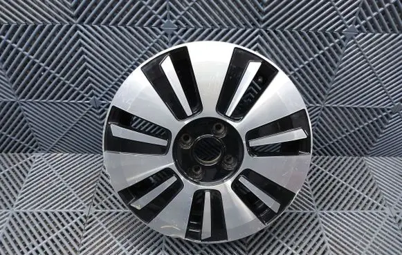 Volkswagen Up R15 alloy rim 1S0601025AH 5JX15H2ET35