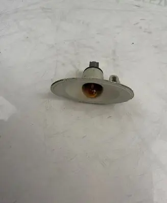 Nissan Qashqai Front fender indicator light