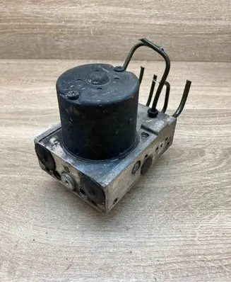 BMW 7 E38 ABS Pump 6758969 0265225005