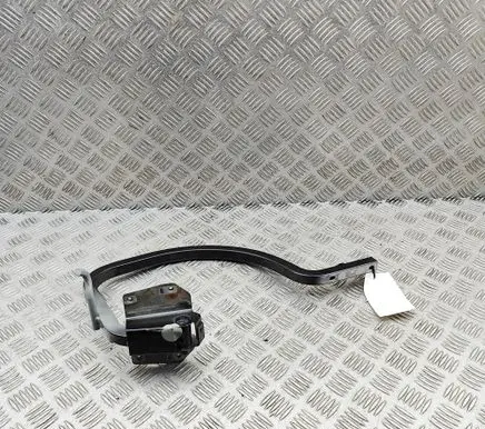 Volkswagen Jetta VI Tailgate/trunk/boot hinge 5C6827302D
