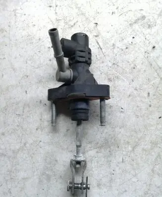 Toyota Corolla Verso AR10 Clutch master cylinder 1700707