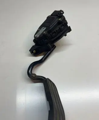 Volkswagen Sharan Accelerator throttle pedal 7M2721603A 6pv00777005
