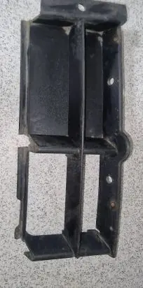 BMW 5 E39 Front bumper lower grill 8235640