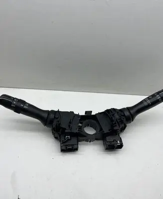 Toyota Yaris Wiper turn signal indicator stalk/switch 17F001 PA6GF30