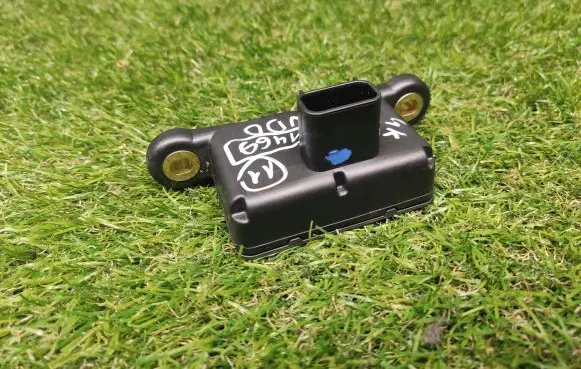Chevrolet Orlando ESP acceleration yaw rate sensor 13505725AA