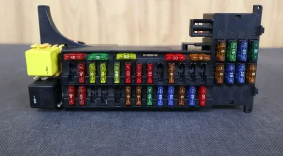 Mercedes-Benz SLK R170 Fuse box set 1705451040 A1705451040