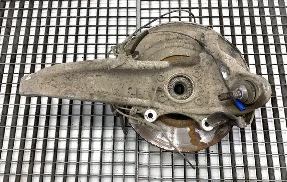 BMW 5 G30 G31 G38 Front wheel hub spindle knuckle 