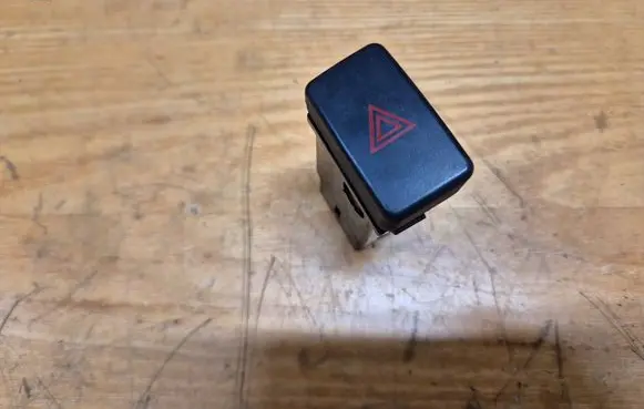Hyundai Sonata Hazard light switch 864W0140