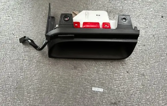 Nissan Patrol Y61 Third/center stoplight 26590VB005