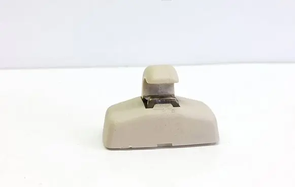 Volkswagen PASSAT B5 Sun visor clip/hook/bracket 3B0857561A