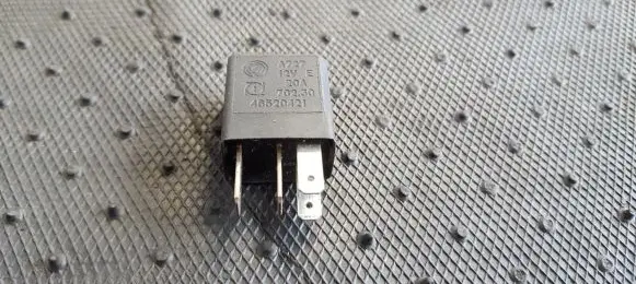 Fiat Strada Other relay 46520421 702.30
