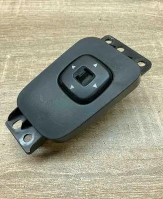 Mazda MPV II LW Wing mirror switch LD4766600 03200321