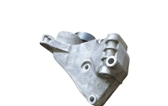 Iveco Daily 6th gen Generator/alternator bracket 504115732