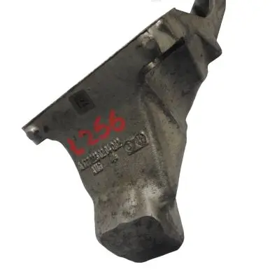 Mercedes-Benz C W205 Engine mounting bracket A1772230204