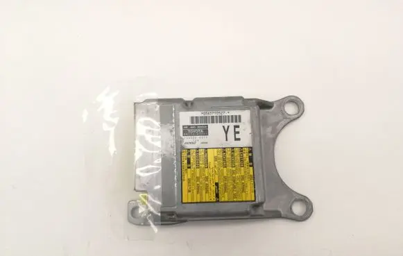 Toyota Prius (XW30) Airbag control unit/module 8917047111