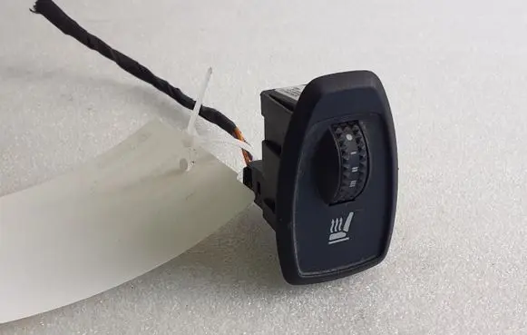 Renault Megane III Seat heating switch 526810032