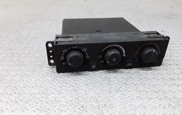 Mitsubishi Pajero Climate control unit MR500648 1464308790
