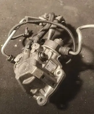Audi A6 S6 C7 4G Fuel injection high pressure pump 059130755BH 0445010643