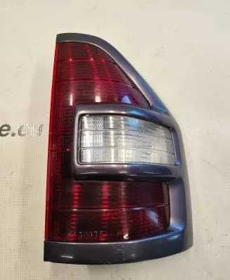 Mitsubishi Pajero Rear/tail lights 7R1726R