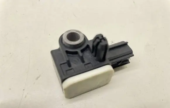 Volvo XC60 Airbag deployment crash/impact sensor 31334336