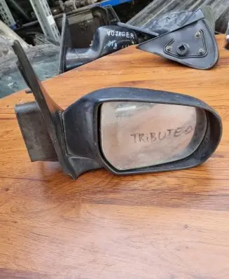 Mazda Tribute Front door electric wing mirror E4012120 E4012121 E4022120
