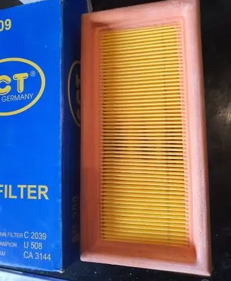 Volkswagen Caddy Air filter C2039 U508 CA3144