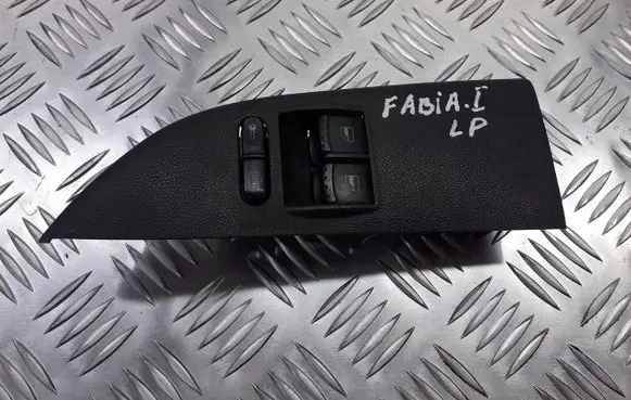 Skoda Fabia Mk1 (6Y) Front door window switch trim 1J3959657A