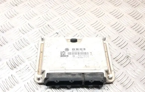 Skoda Octavia Mk2 (1Z) Engine control unit/module 036906032BB 1039S10867 18240204