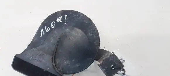 Volvo S60 Horn signal E349042