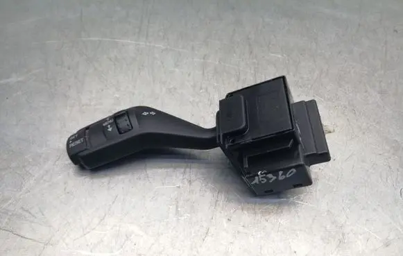Ford Focus Indicator stalk 4M5T13335BD 17D940