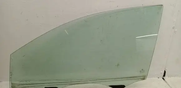 Honda CR-V Front door window glass four-door 43R00050