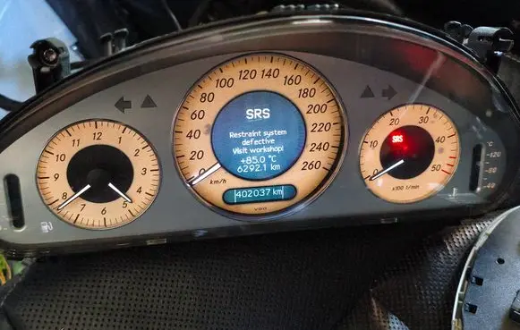 Mercedes-Benz E W211 Speedometer (instrument cluster) A2115405711 11008025015 012428