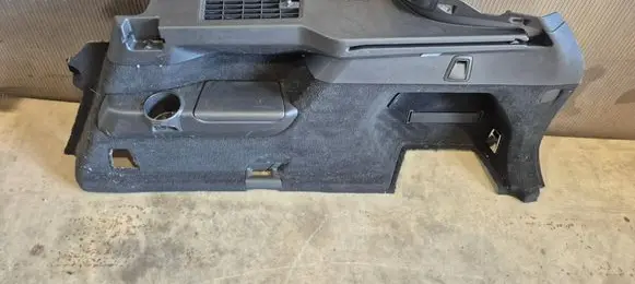 Volvo XC90 Tailgate/trunk side cover trim 